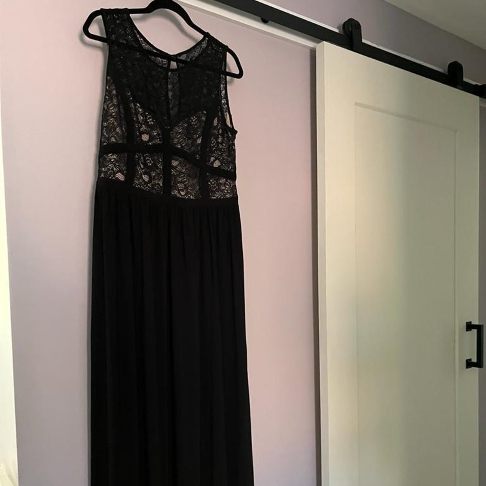 Lace Midi Dress Sleeveless